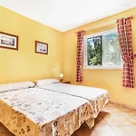 شقة Near The Beach, With Terrace And Wifi