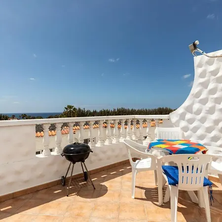 Near The Beach, With Terrace And Wifi Apartmán