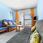 Apartman Near The Beach, With Terrace And Wifi