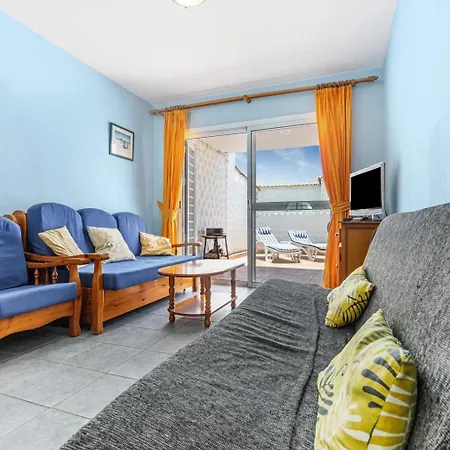 Apartmán Near The Beach, With Terrace And Wifi