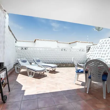 Near The Beach, With Terrace And Wifi