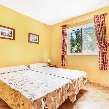 דירה Near The Beach, With Terrace And Wifi